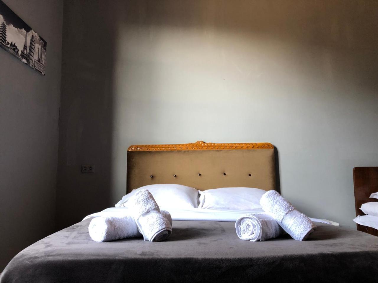 Lucky Family Hotel Tbilisi Bagian luar foto
