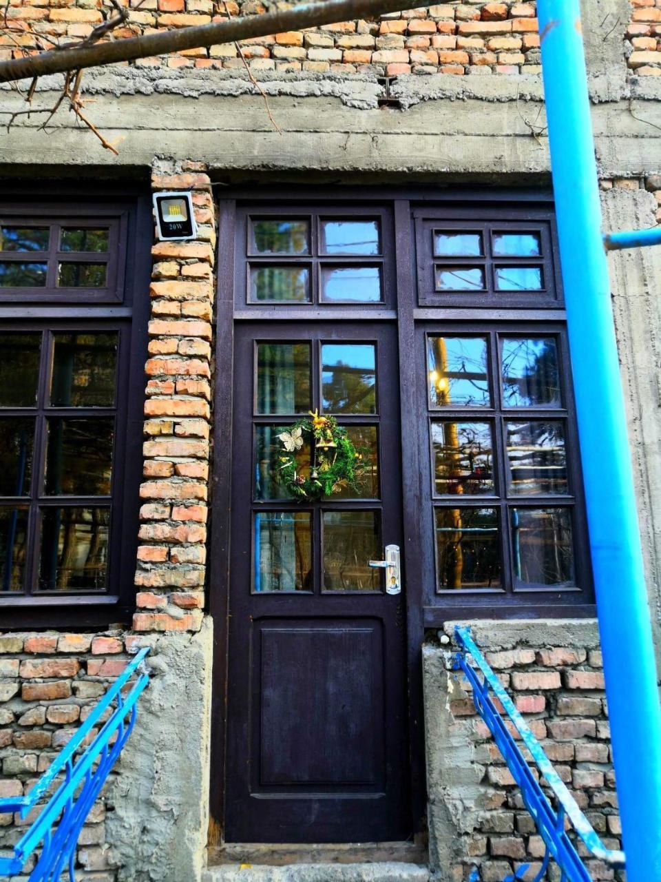 Lucky Family Hotel Tbilisi Bagian luar foto