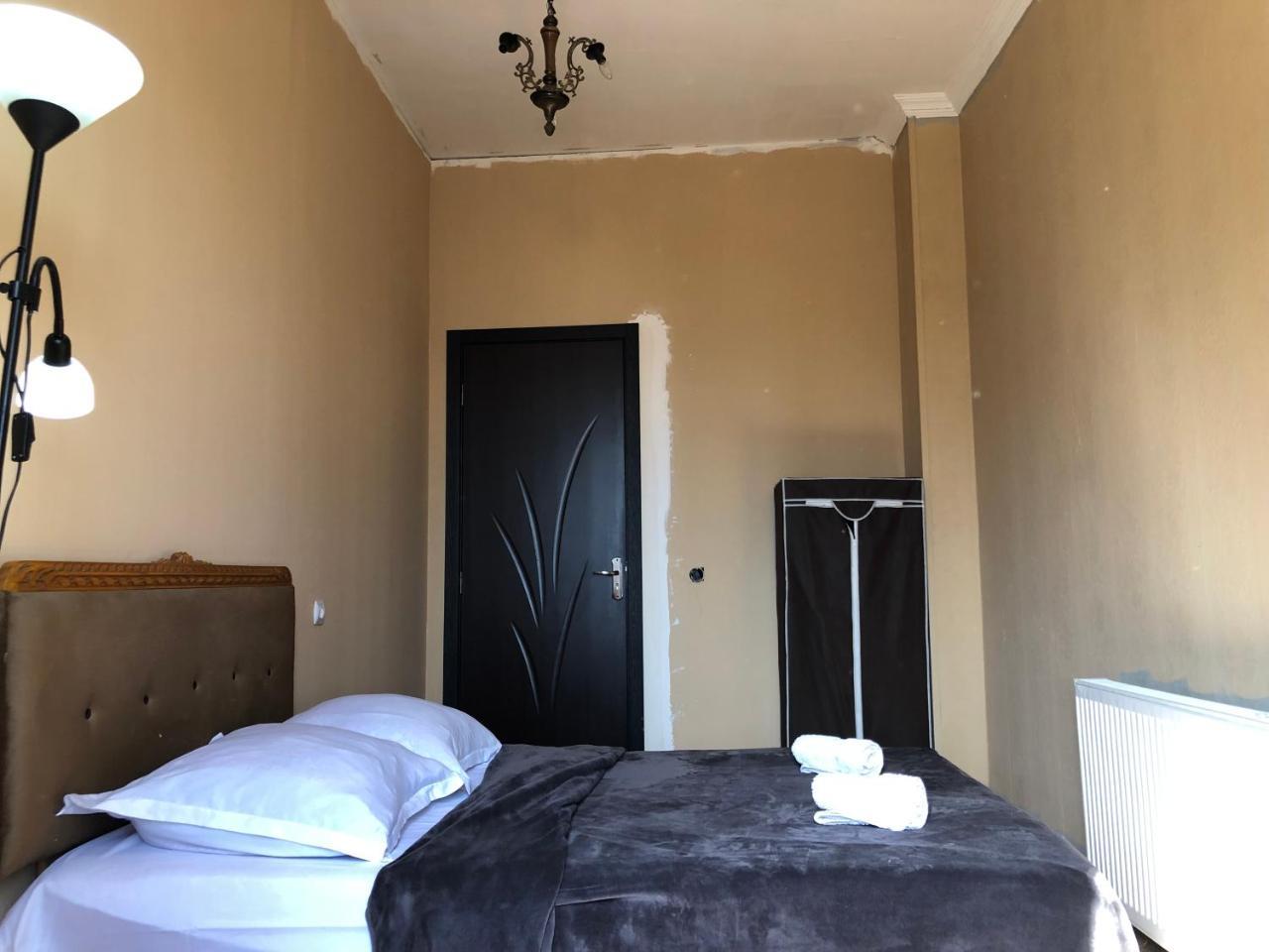 Lucky Family Hotel Tbilisi Bagian luar foto
