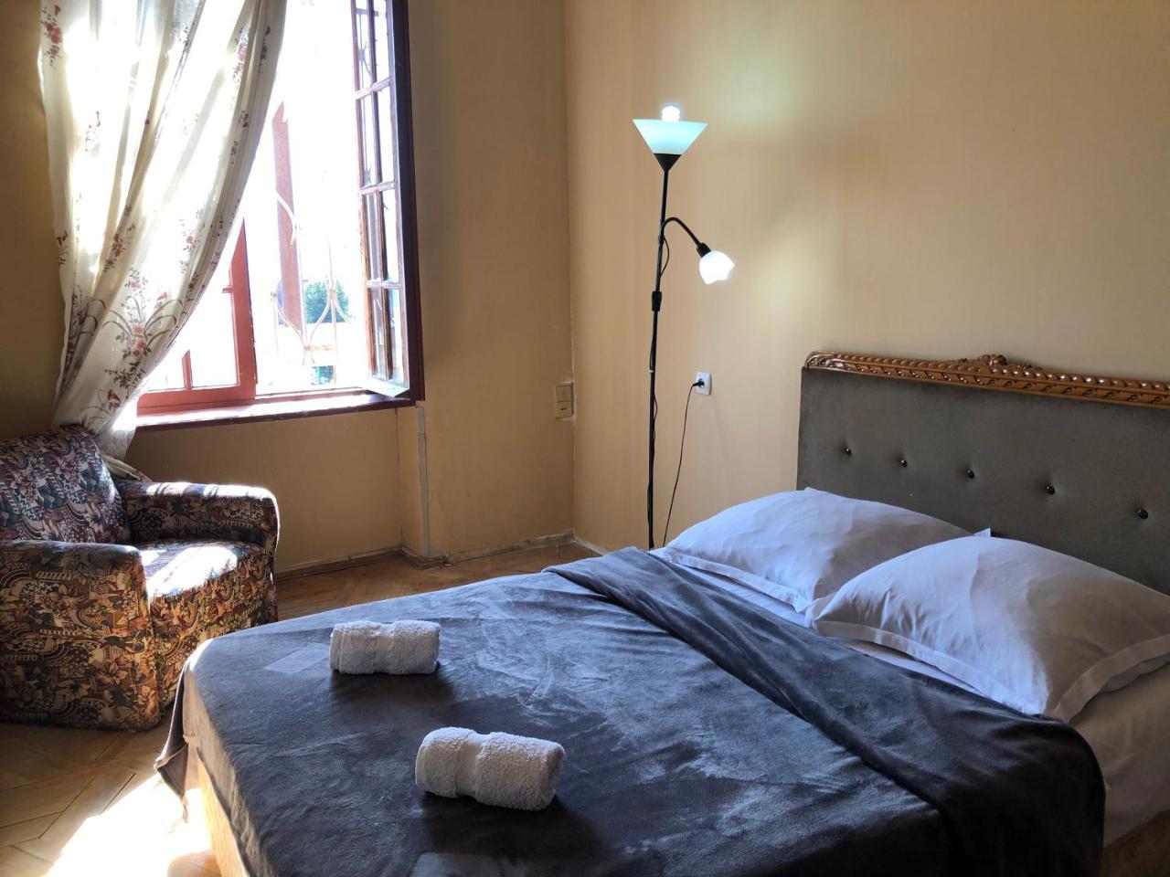Lucky Family Hotel Tbilisi Bagian luar foto