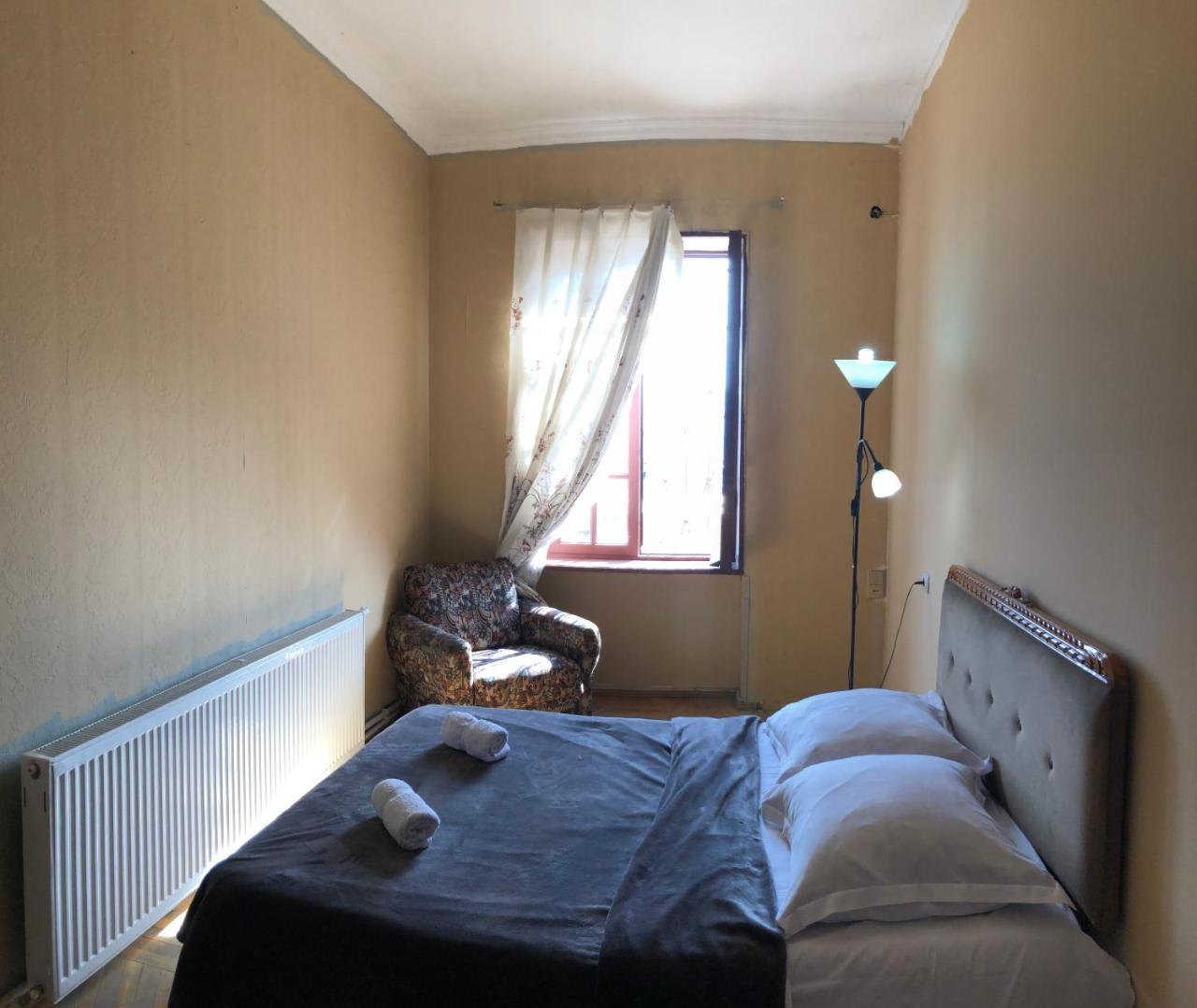 Lucky Family Hotel Tbilisi Bagian luar foto