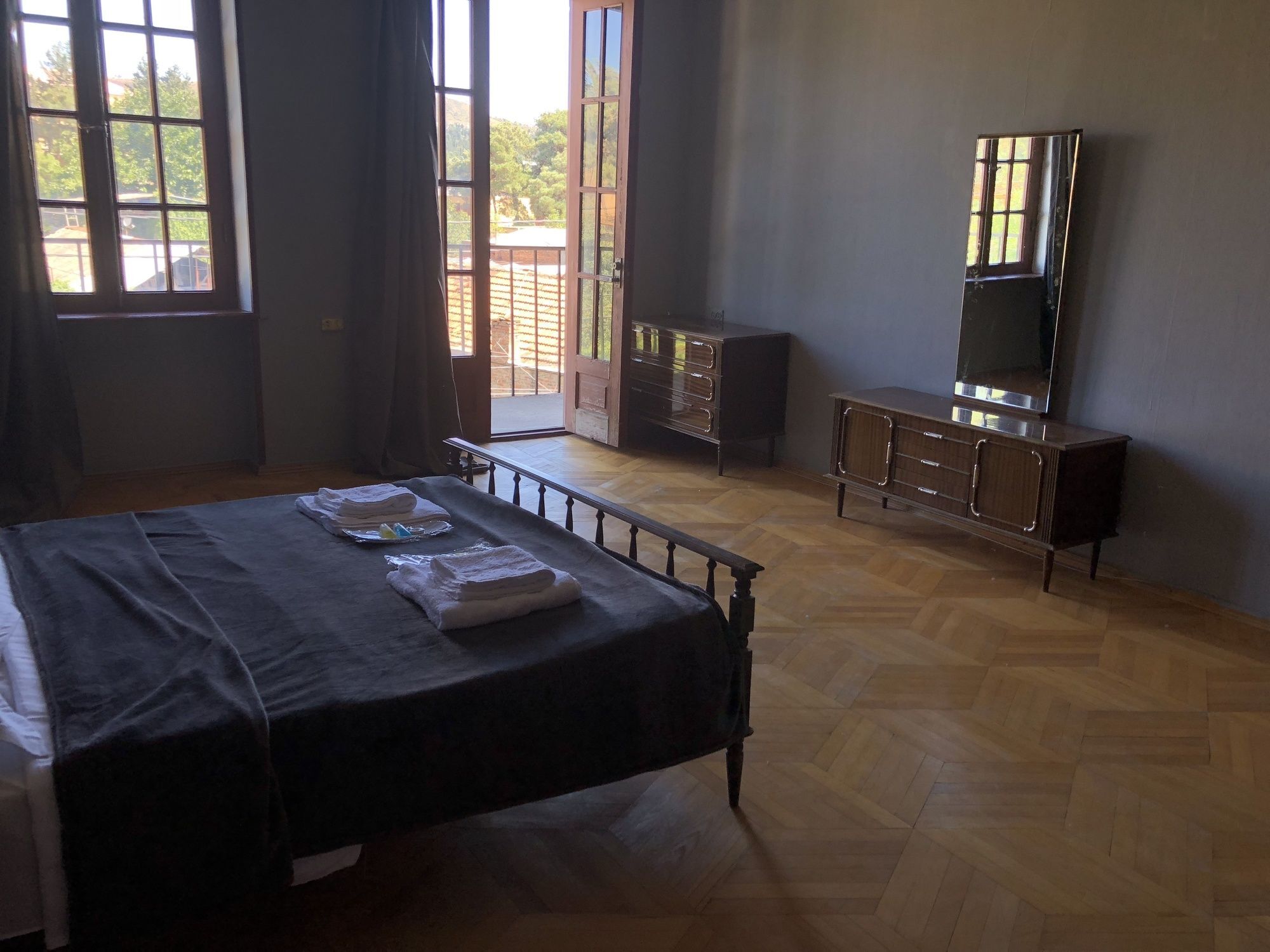 Lucky Family Hotel Tbilisi Bagian luar foto